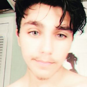 Meet your Posher, Nicholas